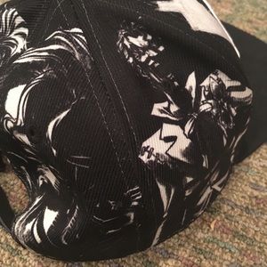 Accessories - Joker flat-brim hat Accessories - Joker flat-brim hat